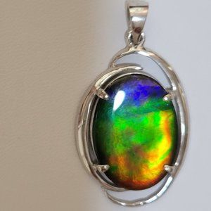 Ammolite A+ Pendent in 14K White Gold